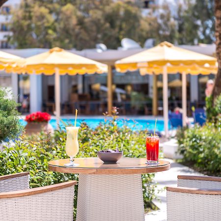Mitsis Grand Hotel Rhodes City Exterior photo Pool bar