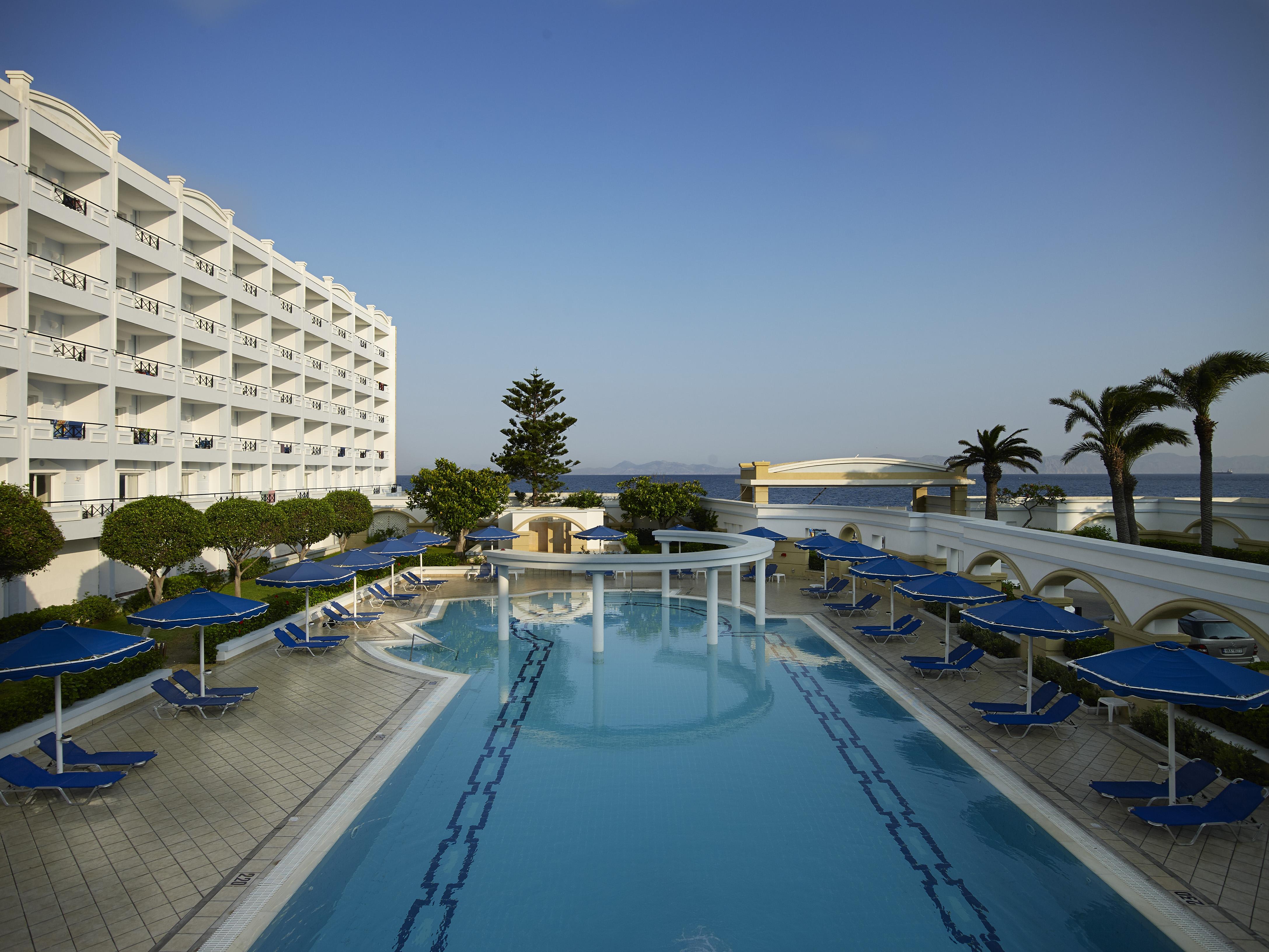 Mitsis Grand Hotel Rhodes City Exterior photo The hotel's swimming pool