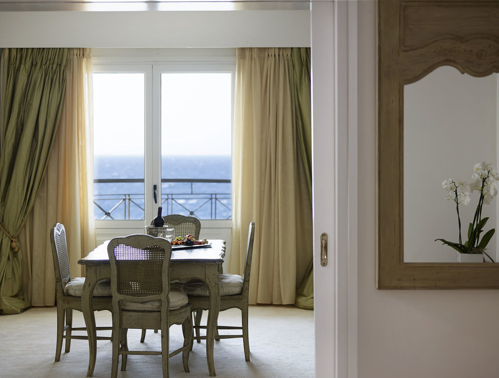 Mitsis Grand Hotel Rhodes City Exterior photo A typical room at the hotel