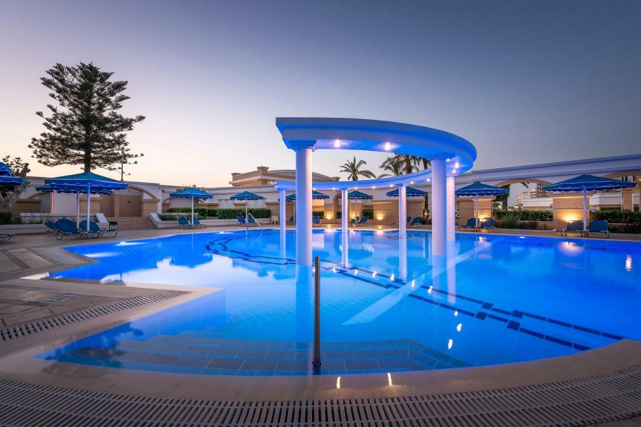 Mitsis Grand Hotel Rhodes City Exterior photo The swimming pool at the hotel