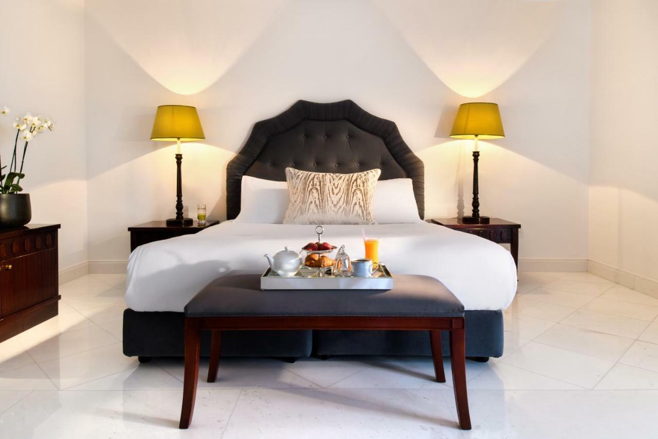 Mitsis Grand Hotel Rhodes City Exterior photo A bedroom at the hotel